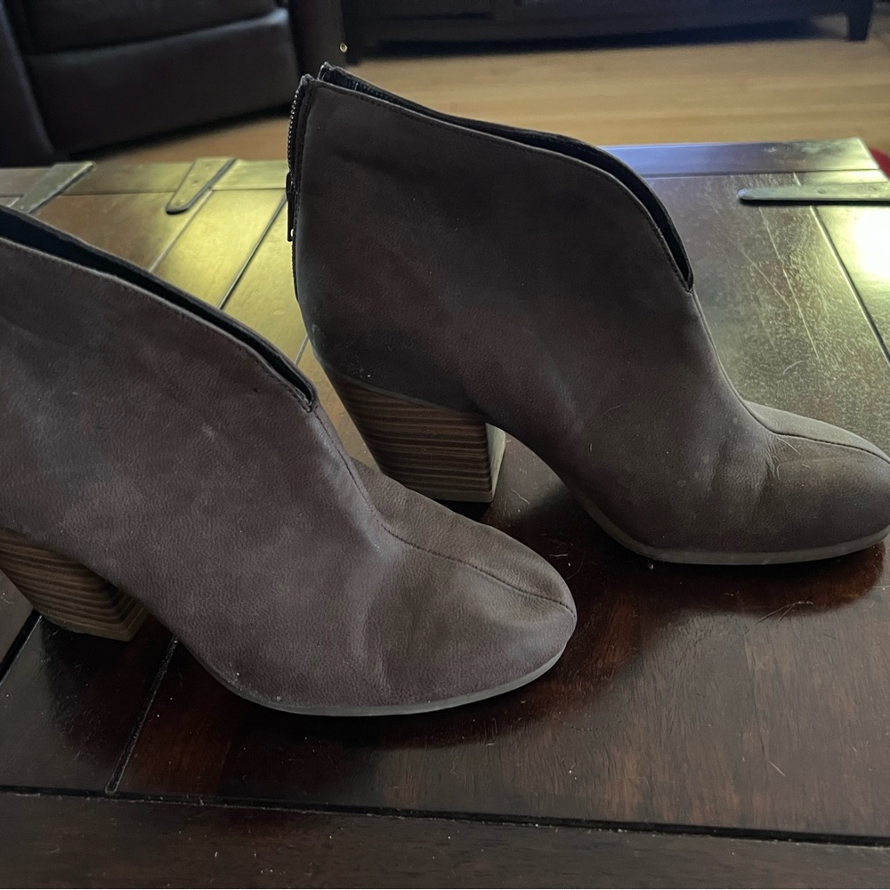 Brand new! Light brown
